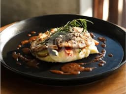 Grilled Chicken with Mashed Potatoes